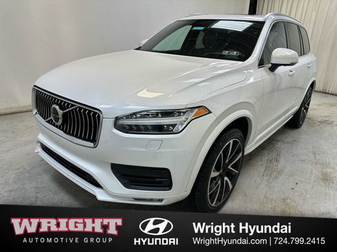 Used 2022 Volvo XC90 T6 Momentum w/ Advanced Package image 3
