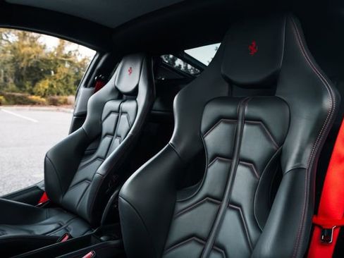 Used 2015 Ferrari 458 Italia Coupe image 33