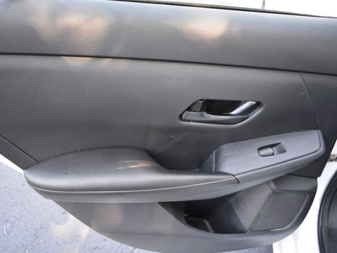Used 2024 Nissan Sentra S FWD image 11