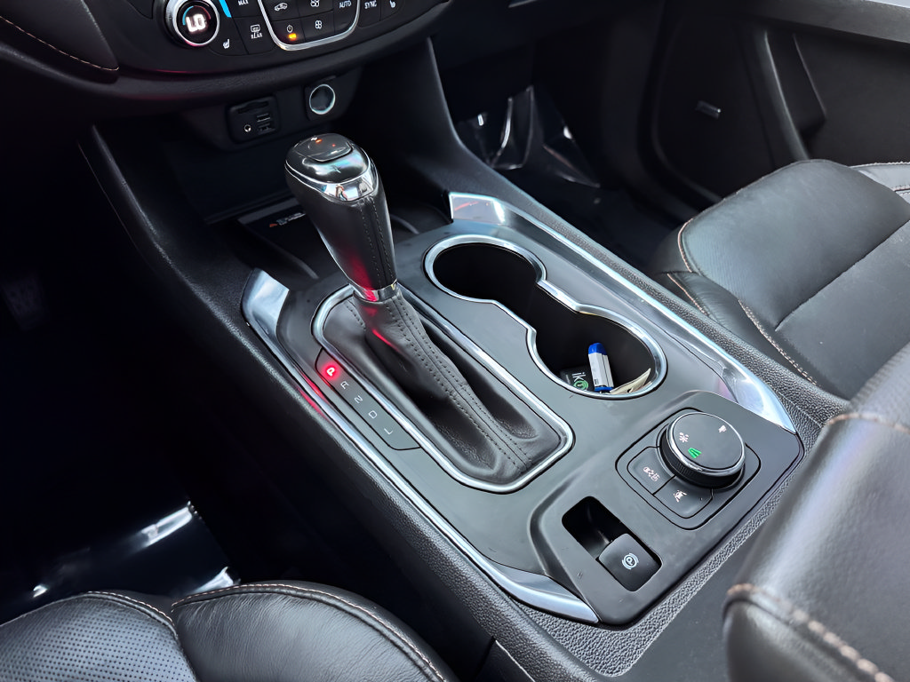 Used 2020 Chevrolet Traverse Premier w/ Redline Edition FWD image 21