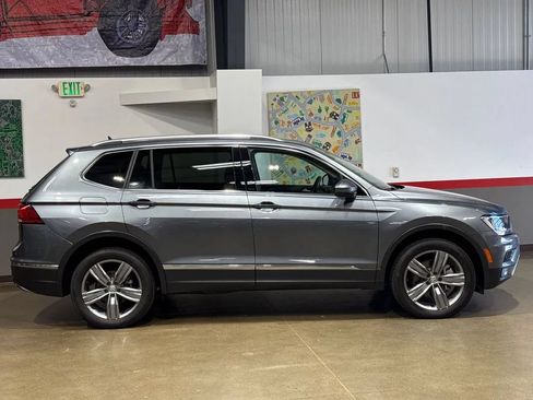 Used 2021 Volkswagen Tiguan SEL AWD/4WD image 3