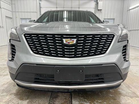 Used 2023 Cadillac XT4 Premium Luxury FWD image 11