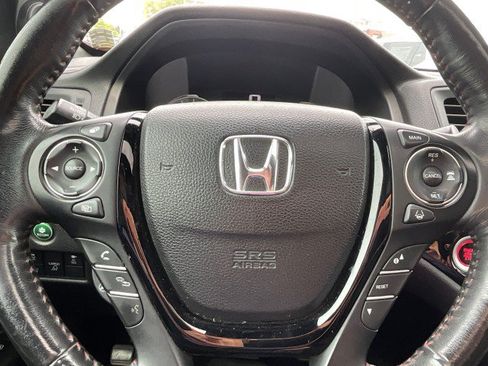 Used 2017 Honda Ridgeline Black Edition image 3