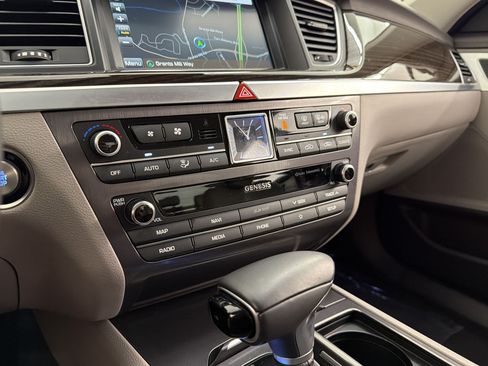 Used 2019 Genesis G80 3.8 RWD image 34