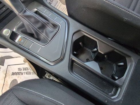 Used 2024 Volkswagen Tiguan S image 23