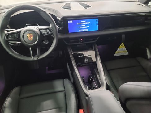 New 2026 Porsche Macan 4 Electric AWD/4WD image 12