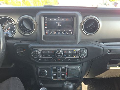 Used 2021 Jeep Wrangler Unlimited Sport AWD/4WD image 19