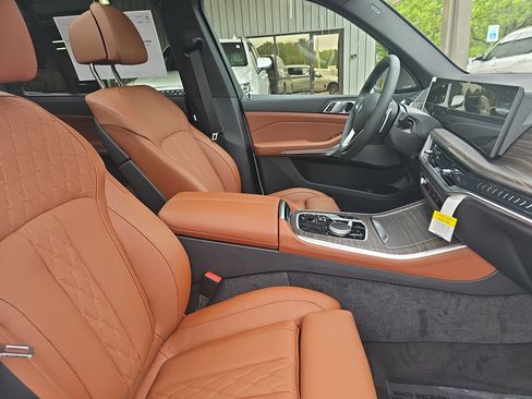 New 2026 BMW X5 xDrive40i w/ Climate Comfort Package AWD/4WD image 10