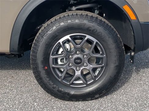 New 2025 Ford Ranger XLT w/ FX4 Off-Road Package image 12