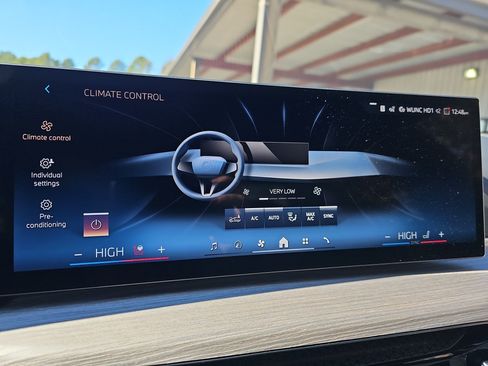 New 2026 BMW 330i Sedan w/ Premium Package image 22