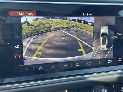 Used 2020 Land Rover Range Rover Long Wheelbase HSE image 20