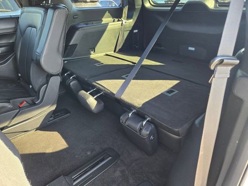 Used 2021 Ford Expedition Limited image 33