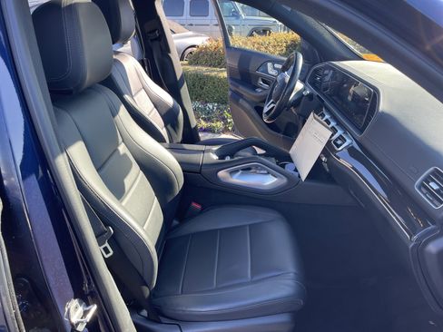 Certified 2022 Mercedes-Benz GLS 450 4MATIC image 35