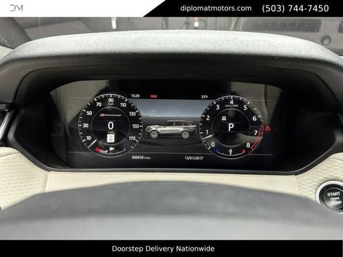 Used 2018 Land Rover Range Rover Velar R-Dynamic SE AWD/4WD image 38