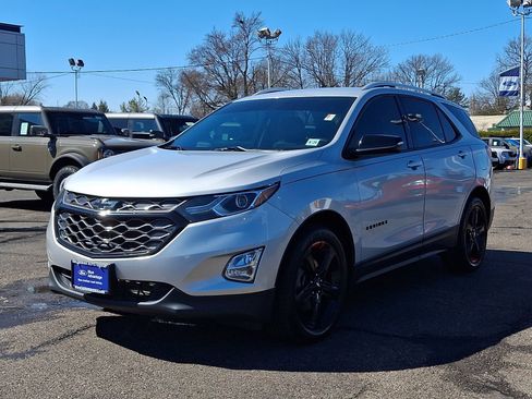 Used 2019 Chevrolet Equinox Premier w/ Premier Redline Edition image 3