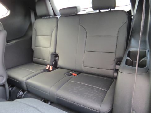 New 2026 Buick Enclave Sport Touring w/ LPO, Floor Liner Package image 11