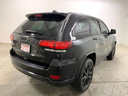 Used 2020 Jeep Grand Cherokee Altitude image 26