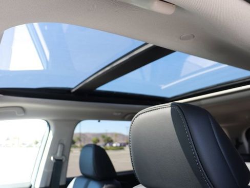 New 2025 Honda Pilot Touring image 32