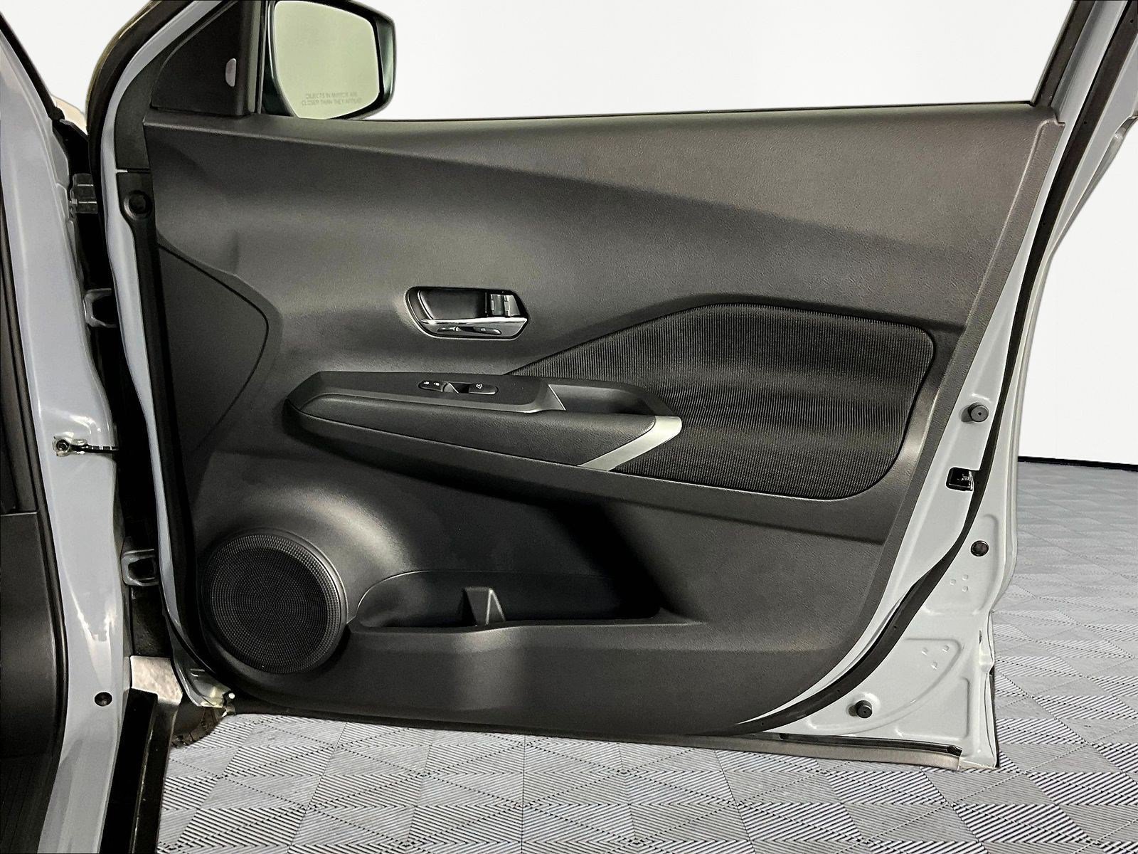 Used 2024 Nissan Kicks SV FWD image 27