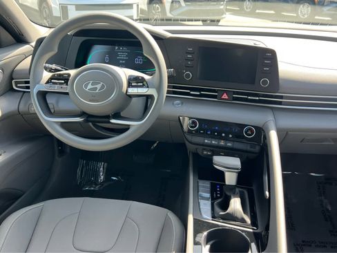 New 2026 Hyundai Elantra Blue image 24