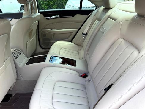 Used 2018 Mercedes-Benz CLS 550 4MATIC image 28