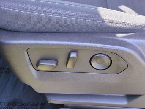 Used 2024 Chevrolet Silverado 1500 LT AWD/4WD image 12