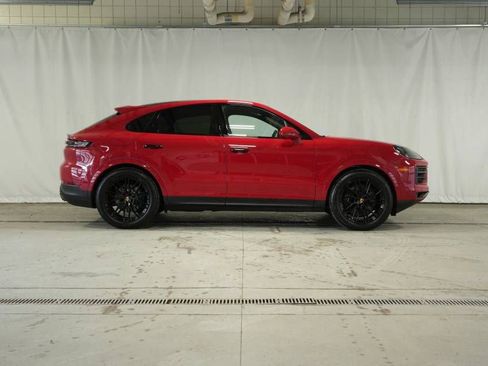 New 2026 Porsche Cayenne Coupe AWD/4WD image 8