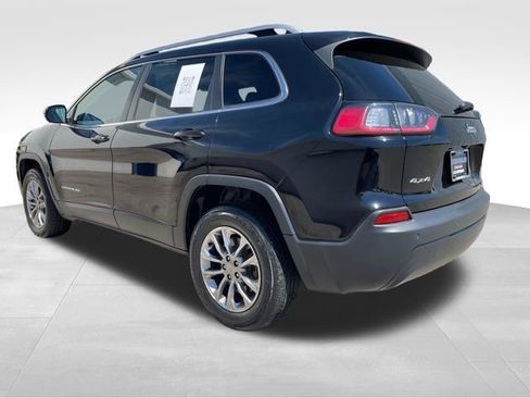 Used 2021 Jeep Cherokee Latitude Plus AWD/4WD image 3