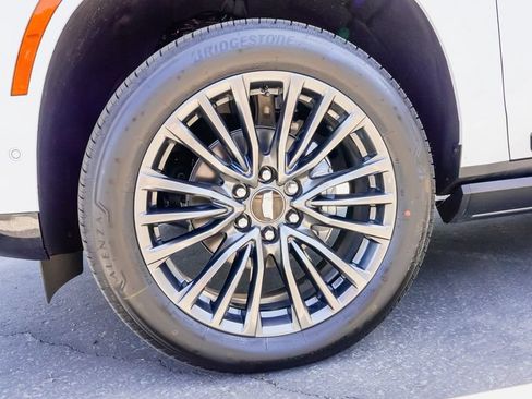 New 2026 Cadillac Escalade Platinum Sport AWD/4WD image 7