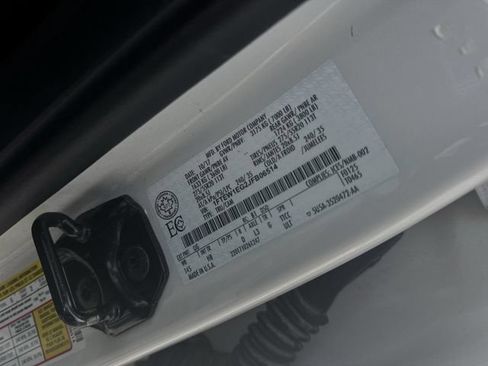 Used 2018 Ford F150 Lariat w/ Equipment Group 502A Luxury AWD/4WD image 34