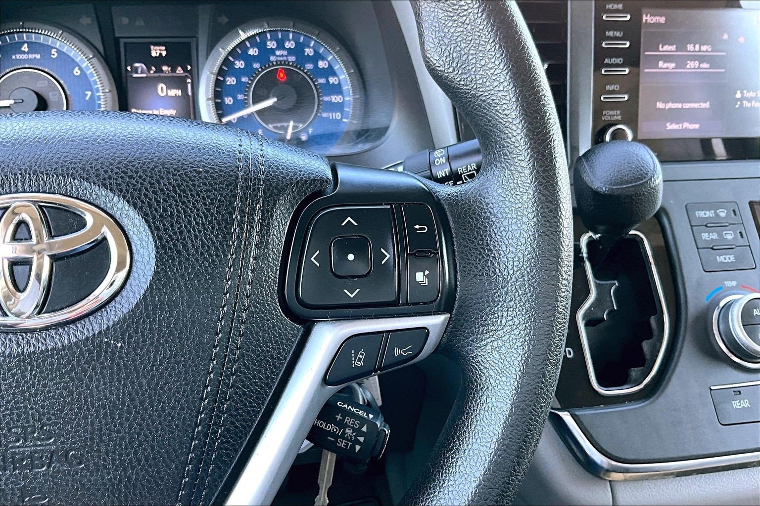 Used 2018 Toyota Sienna LE AWD/4WD image 16