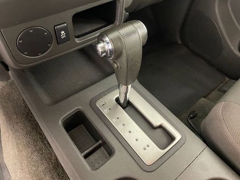 Used 2015 Nissan Frontier S RWD image 9
