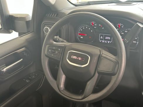 Used 2025 GMC Sierra 2500 Pro AWD/4WD image 17