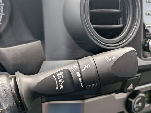 Used 2022 Toyota Tacoma SR w/ SR Convenience Package RWD image 27