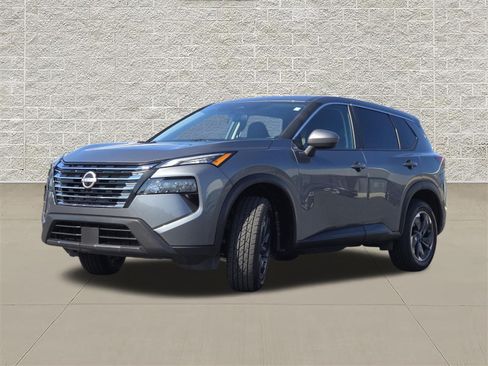Used 2025 Nissan Rogue SV FWD image 3
