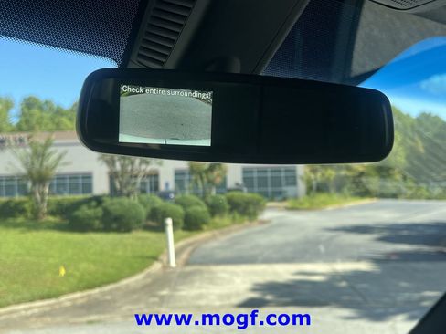 Used 2025 Mercedes-Benz Sprinter 2500 image 7