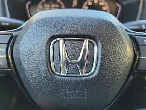 Used 2025 Honda Civic Sport image 26