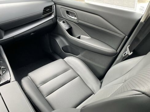 New 2026 Nissan Rogue SV image 35