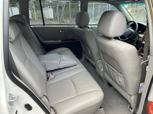 Used 2007 Toyota Highlander 2WD image 16