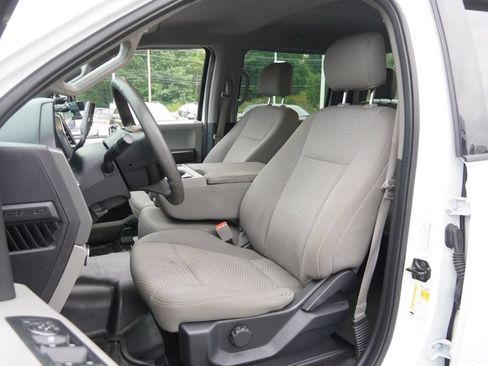 Used 2018 Ford F150 XLT w/ Trailer Tow Package AWD/4WD image 3