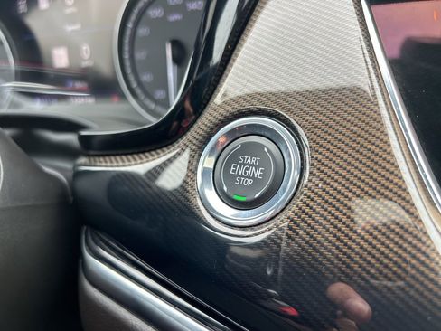 Used 2024 Cadillac XT6 Sport w/ Platinum Package image 4