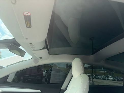 Used 2022 Tesla Model 3 Performance AWD/4WD image 21