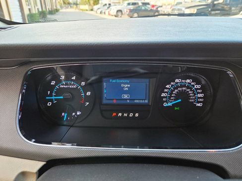 Used 2018 Ford Taurus SE FWD image 10