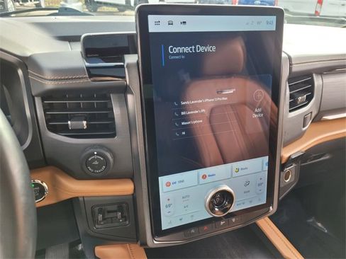 Used 2023 Ford Expedition Platinum image 22