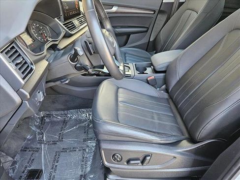 Used 2023 Audi Q5 2.0T Premium w/ Convenience Package image 15