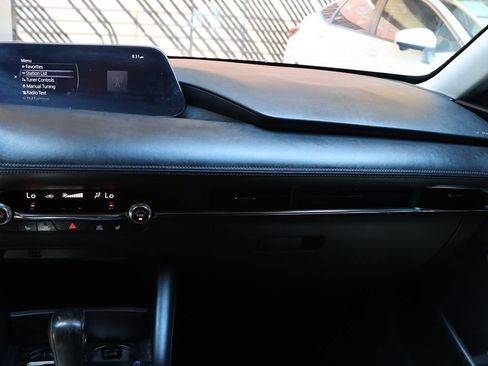 Used 2019 MAZDA MAZDA3 Sedan FWD image 44