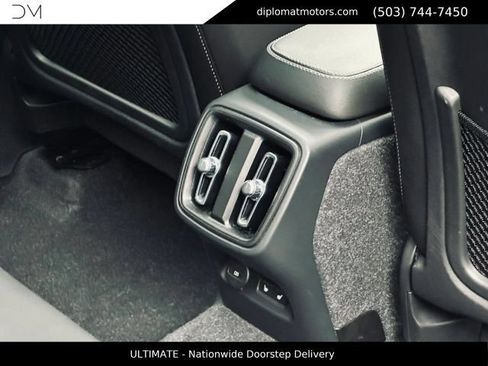 Used 2023 Volvo XC40 B5 Ultimate AWD/4WD image 21