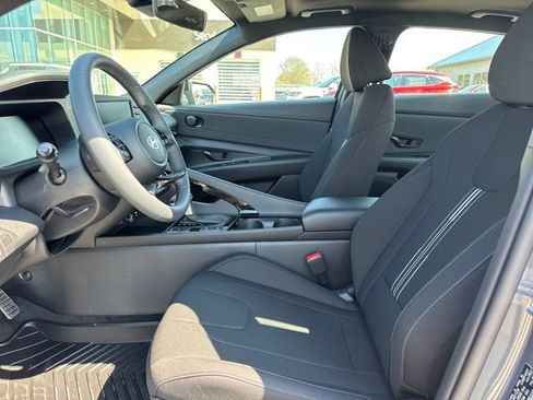 New 2026 Hyundai Elantra SEL Sport Premium FWD image 11