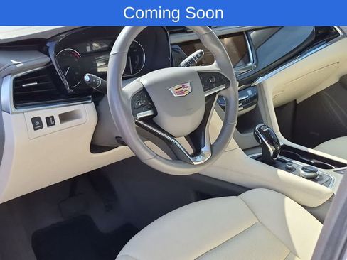 Used 2024 Cadillac XT6 Premium Luxury AWD/4WD image 2