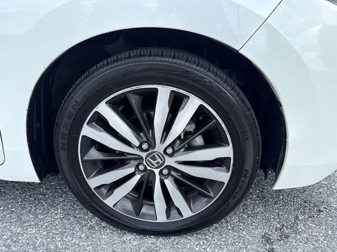 Used 2016 Honda Fit EX image 29